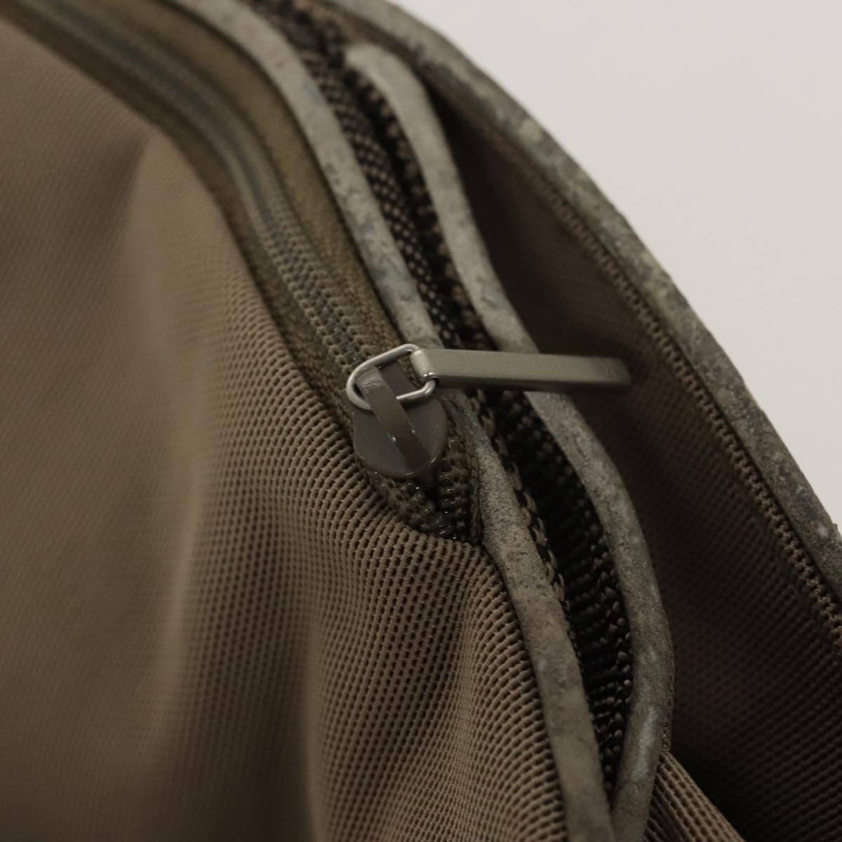Louis Vuitton Geant Khaki Canvas Shoulder Bag