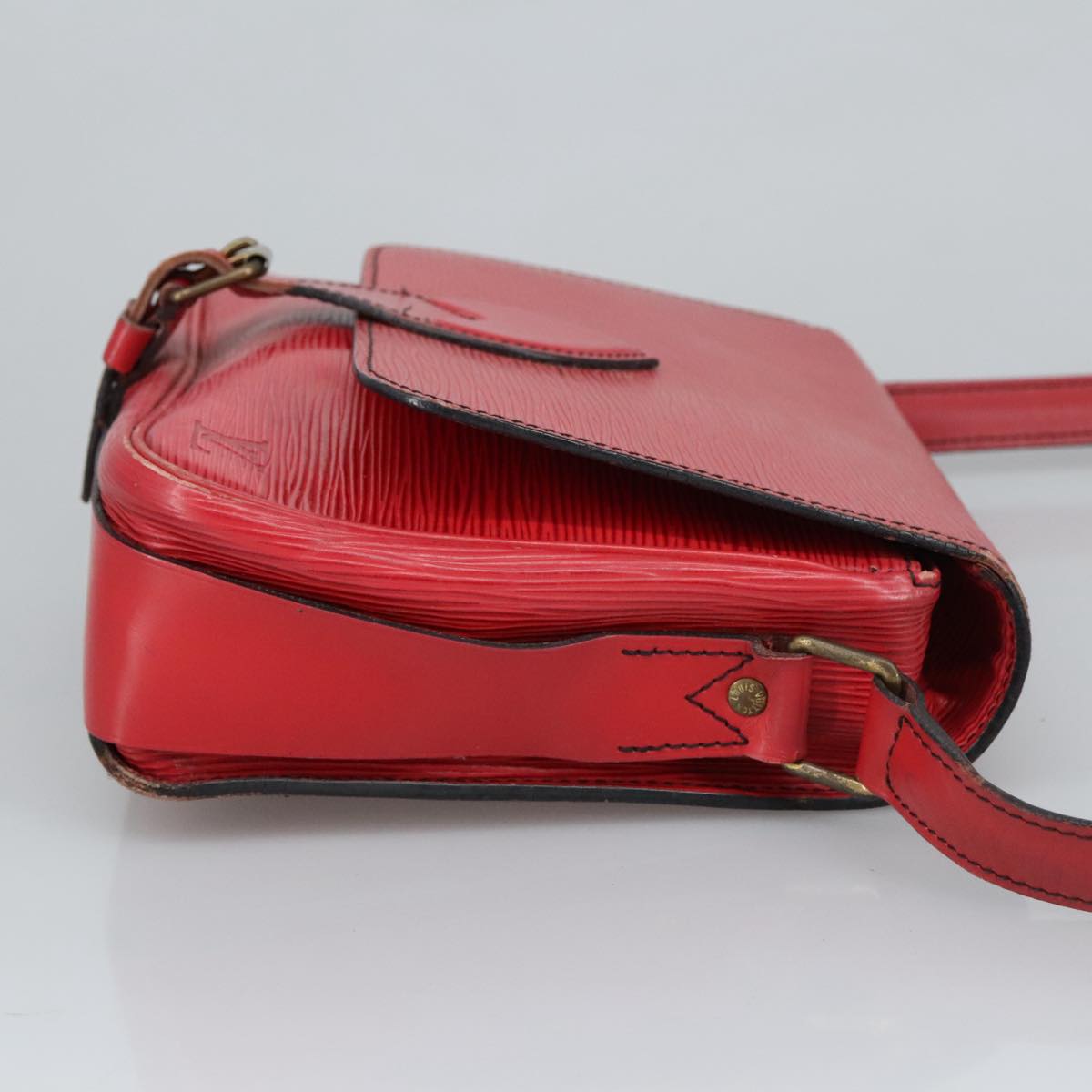 Louis Vuitton Cartouchiere Red Leather Shoulder Bag