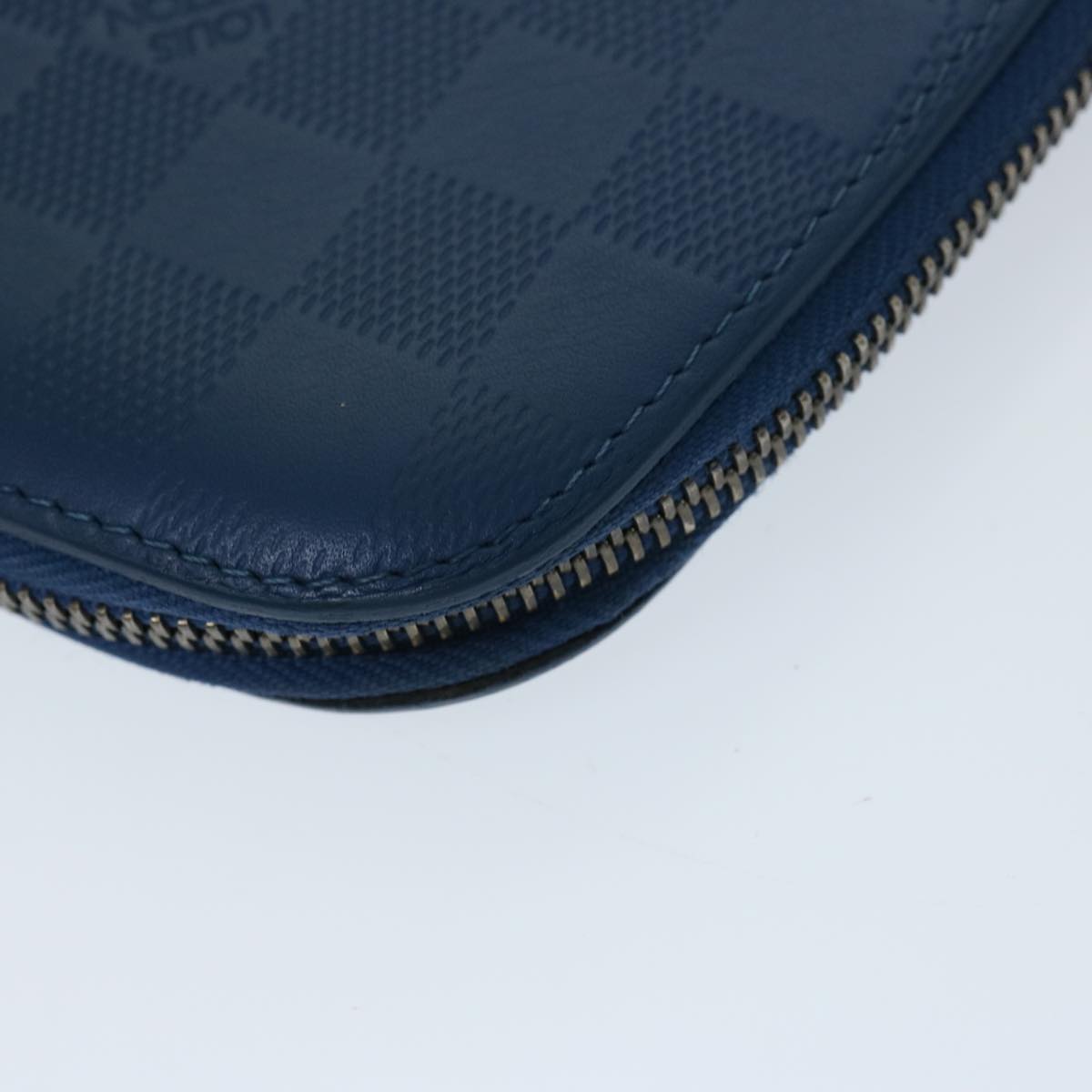 Louis Vuitton Atholl Blue Leather Clutch Bag