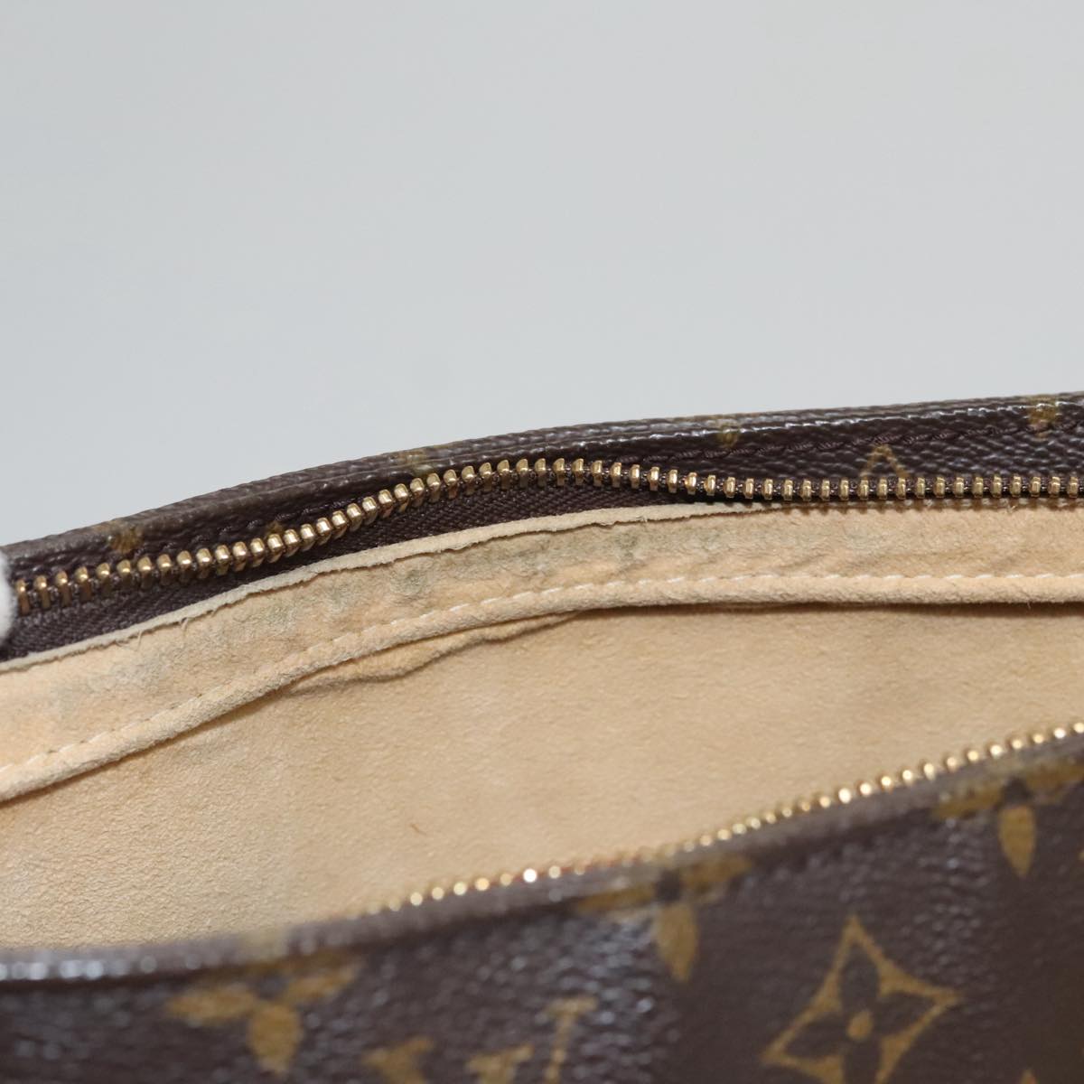 Louis Vuitton Looping Gm Brown Canvas Shoulder Bag