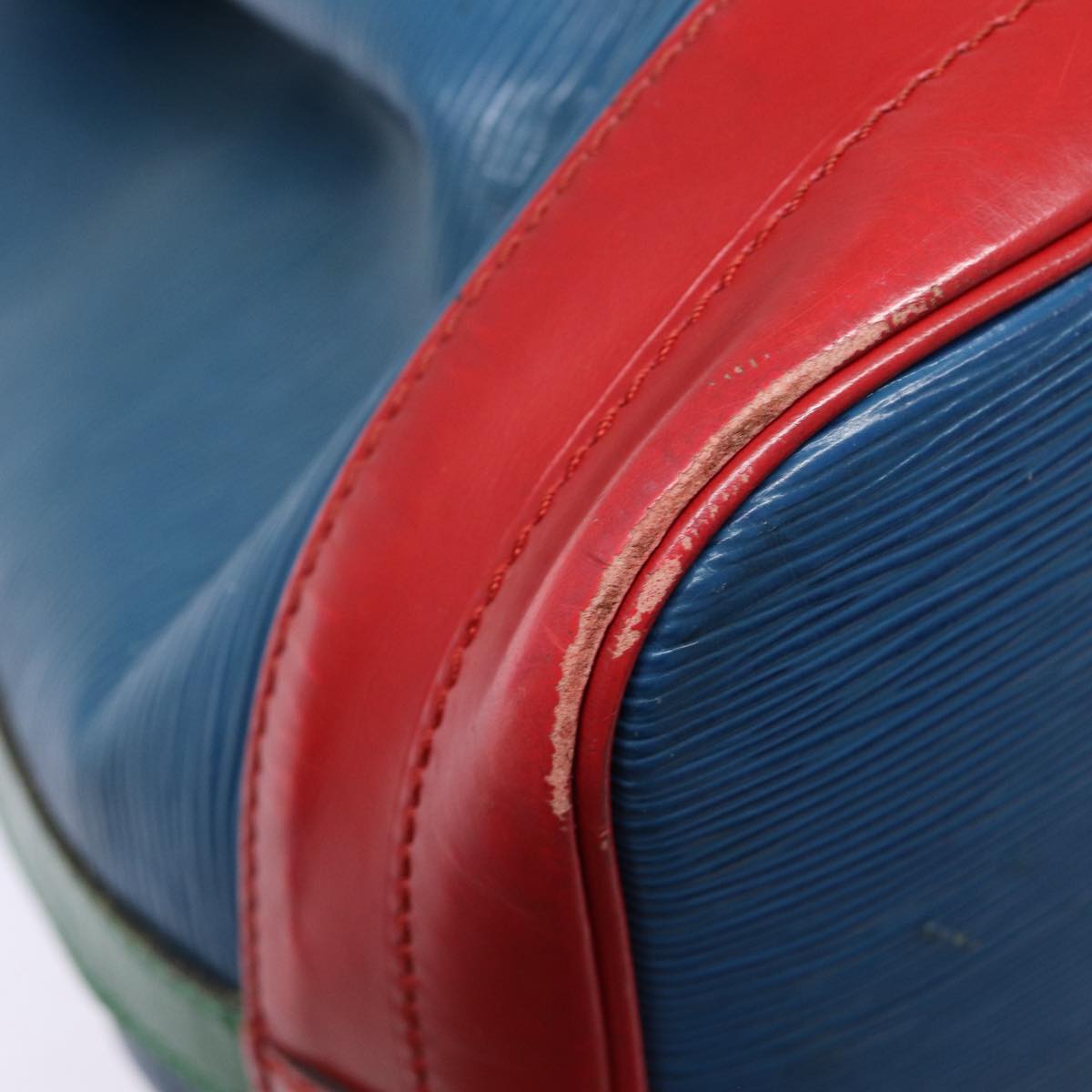 Louis Vuitton Noe Blue Leather Shoulder Bag