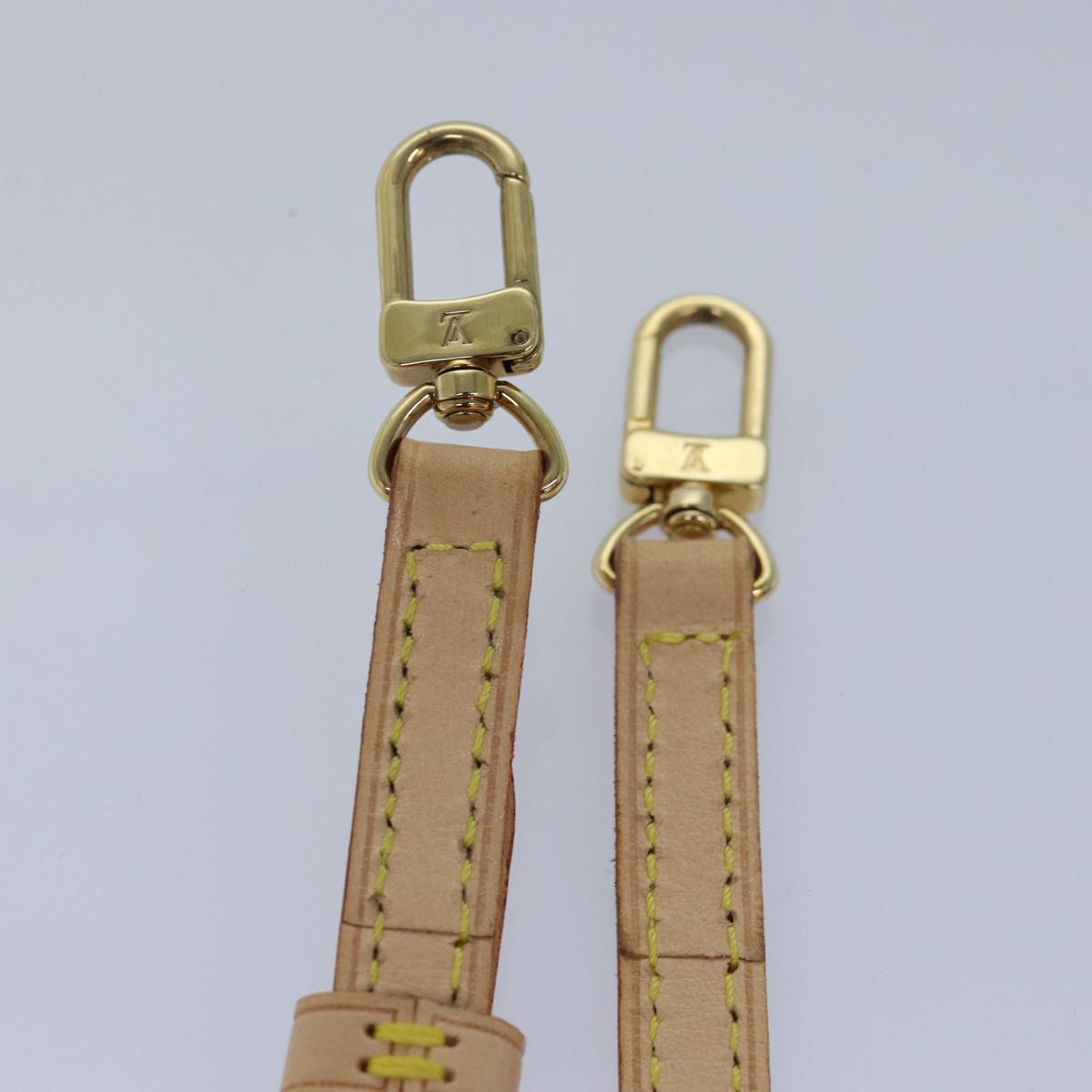 Louis Vuitton Shoulder Strap Beige Leather Bag Jewelry