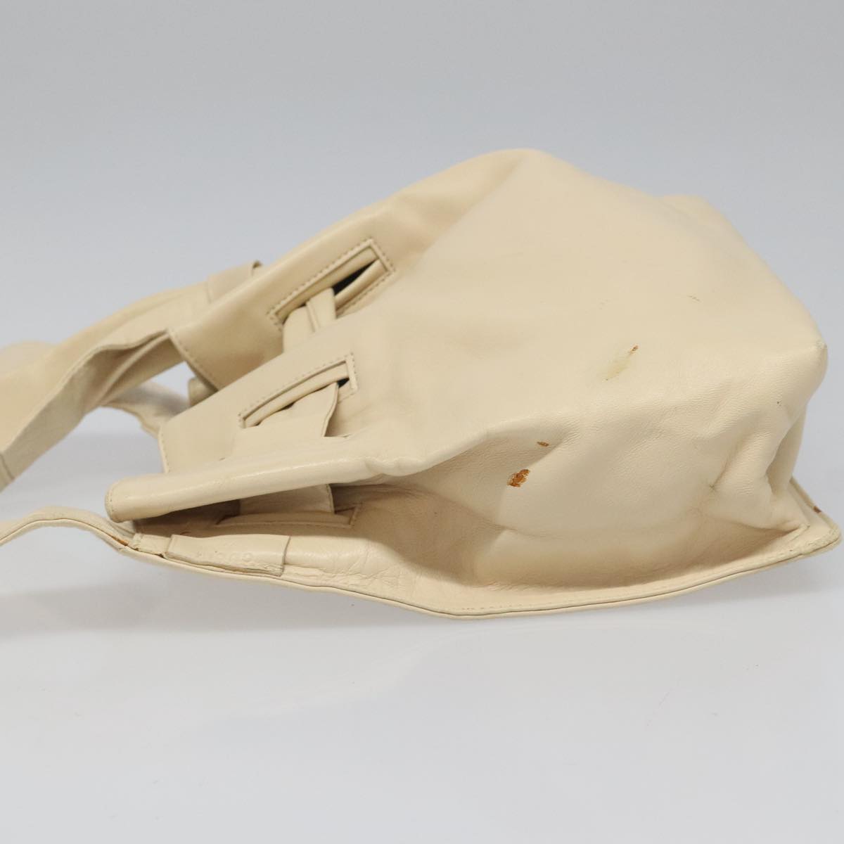 Gucci Drawstring Beige Leather Shoulder Bag