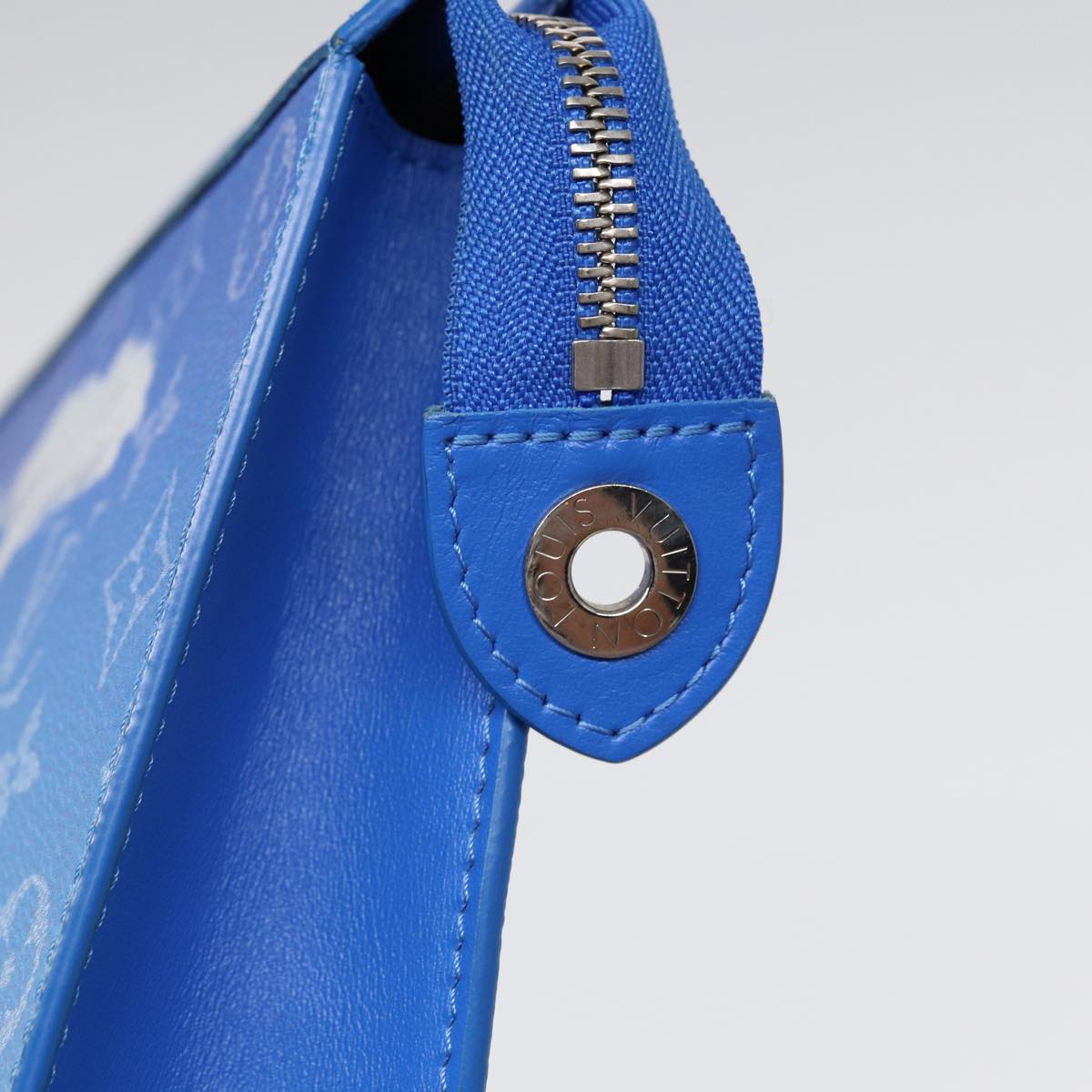 Louis Vuitton Pochette Voyage Blue Cloth Clutch Bag