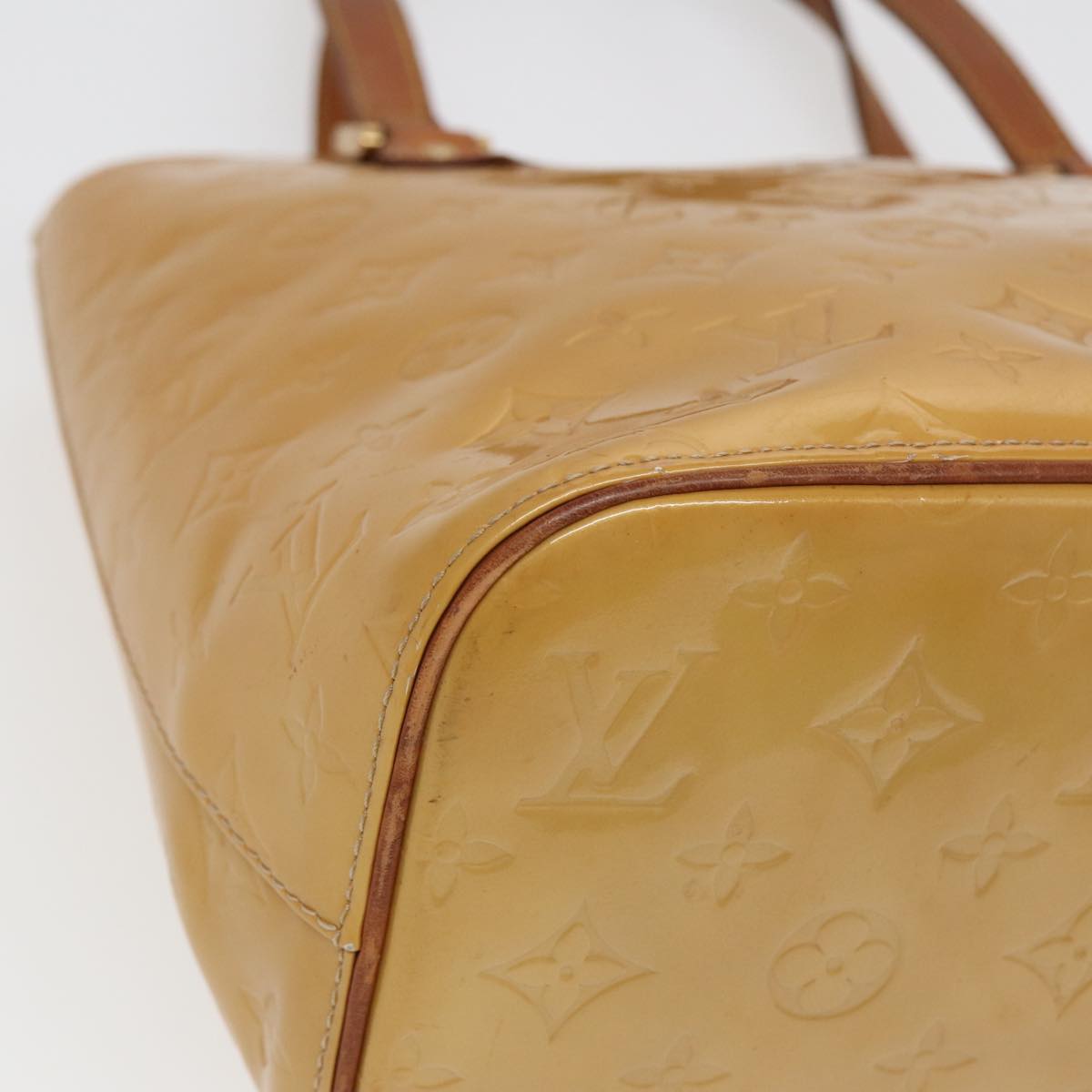 Louis Vuitton Houston Beige Patent Leather Shoulder Bag