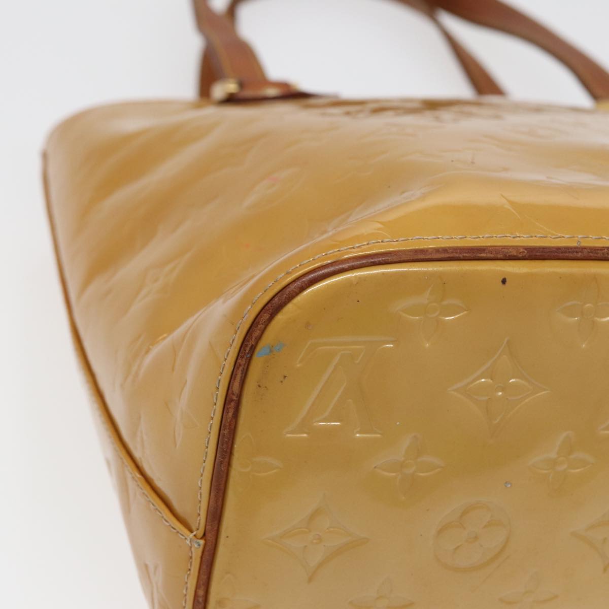Louis Vuitton Houston Beige Patent Leather Shoulder Bag