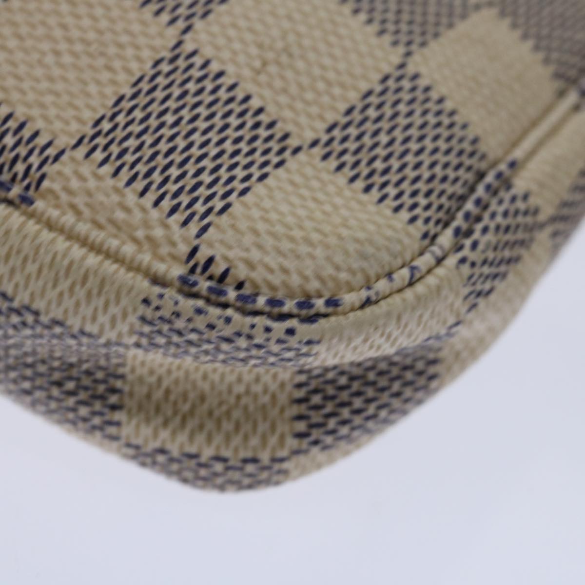 Louis Vuitton Pochette Accessoire White Canvas Clutch Bag