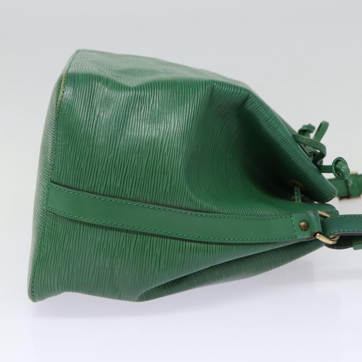 Louis Vuitton Noé Green Leather Shoulder Bag