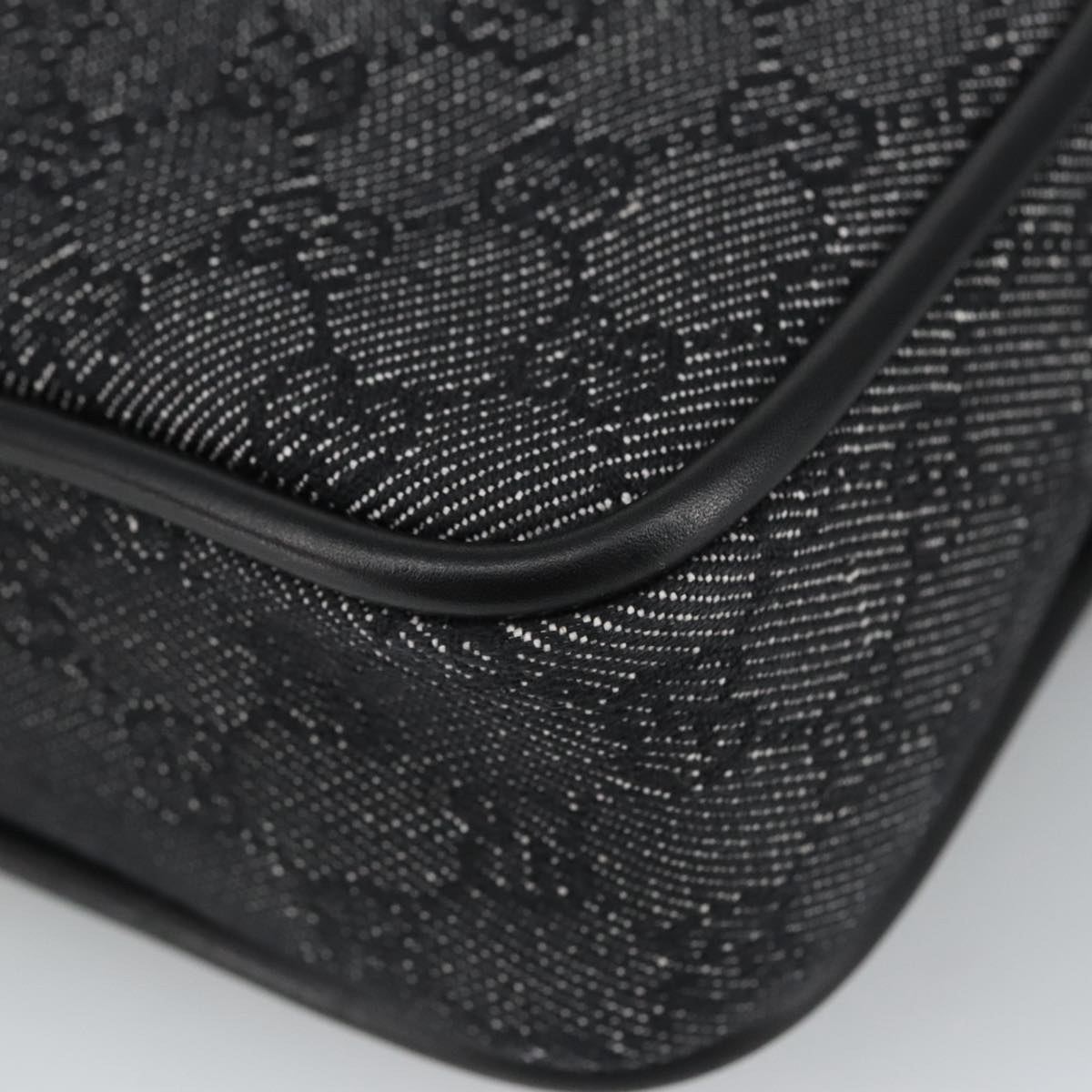Gucci Gg Canvas Black Canvas Shoulder Bag