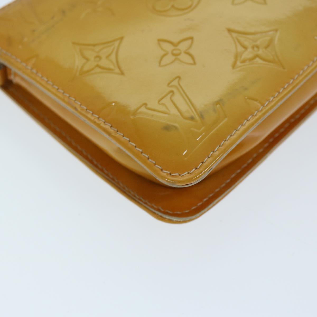Louis Vuitton Lexington Beige Patent Leather Clutch Bag