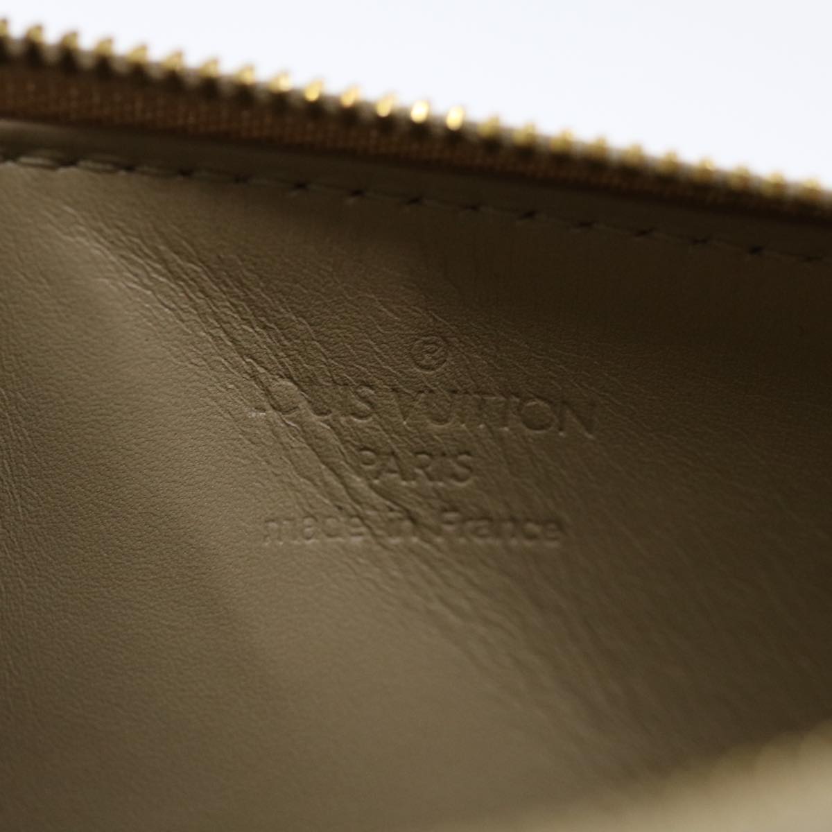 Louis Vuitton Lexington Beige Patent Leather Clutch Bag