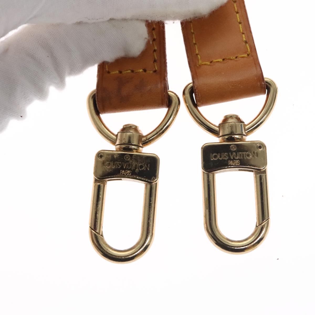 Louis Vuitton Shoulder Strap Beige Leather Bag Jewelry
