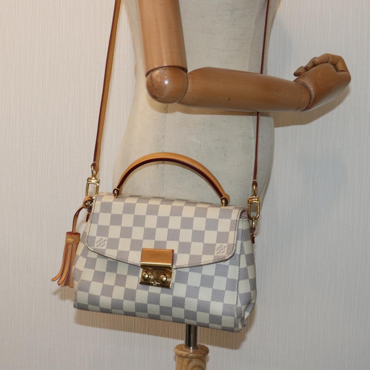 Louis Vuitton Croisette White Canvas Handbag