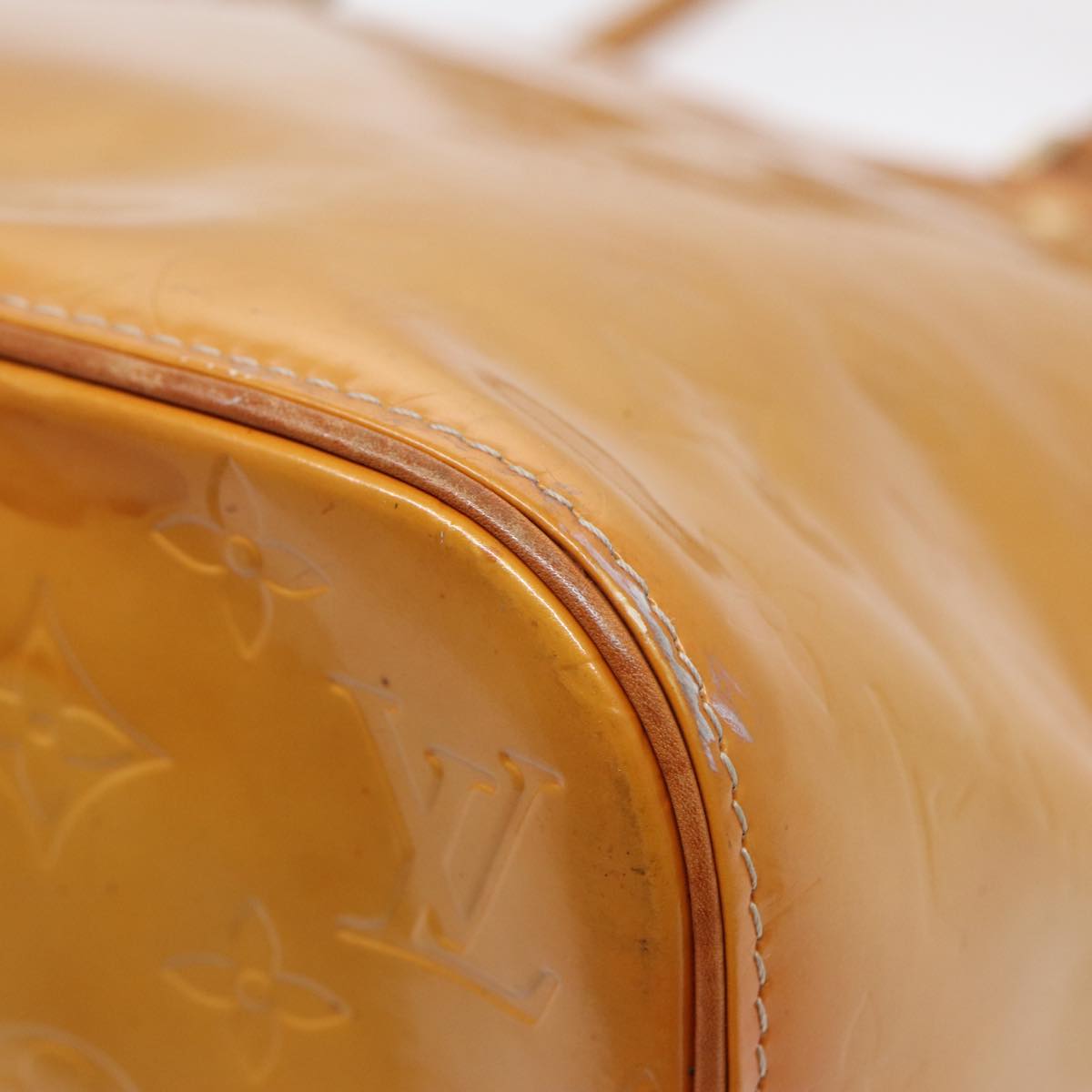 Louis Vuitton Houston Beige Patent Leather Handbag