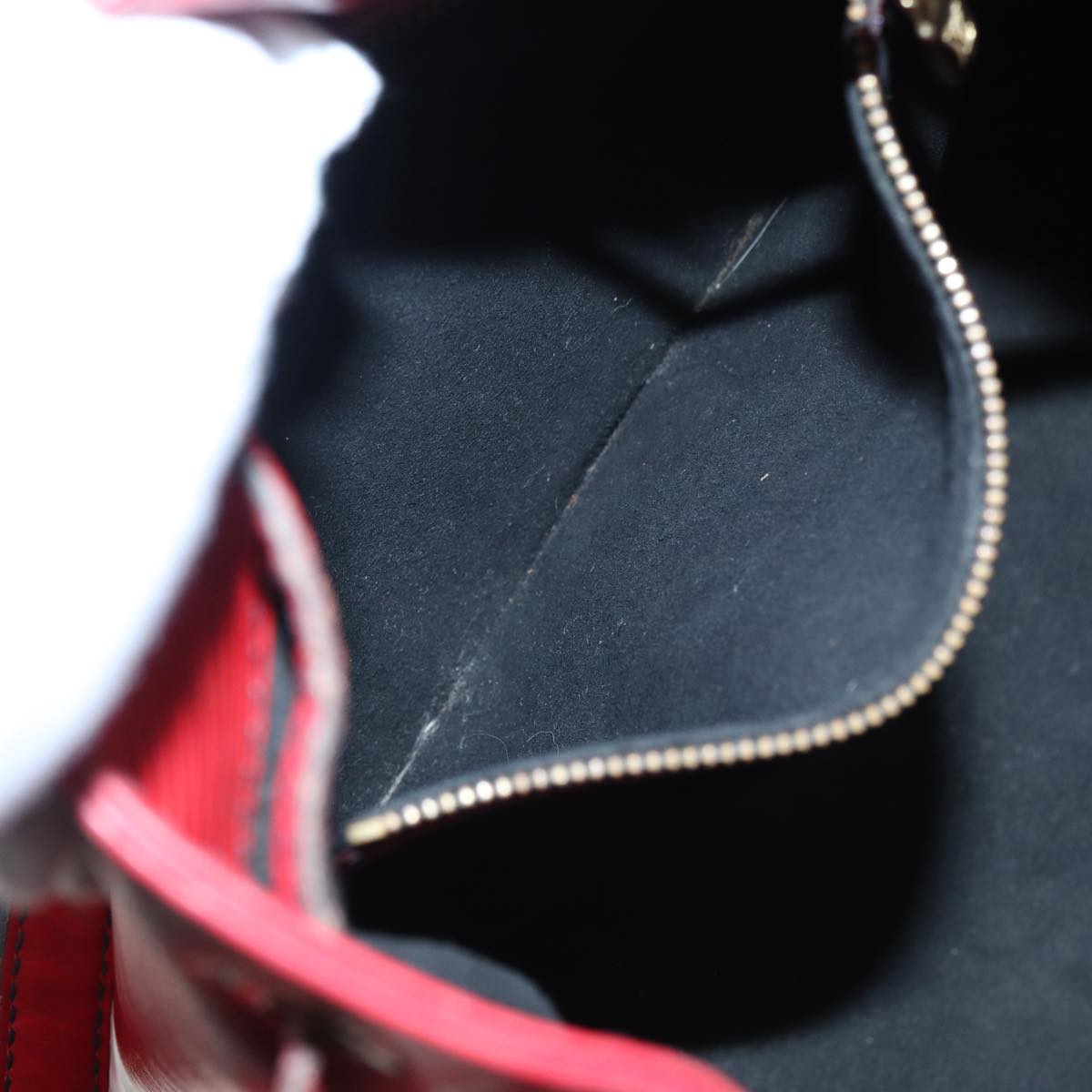 Louis Vuitton Petit Noé Red Leather Shoulder Bag