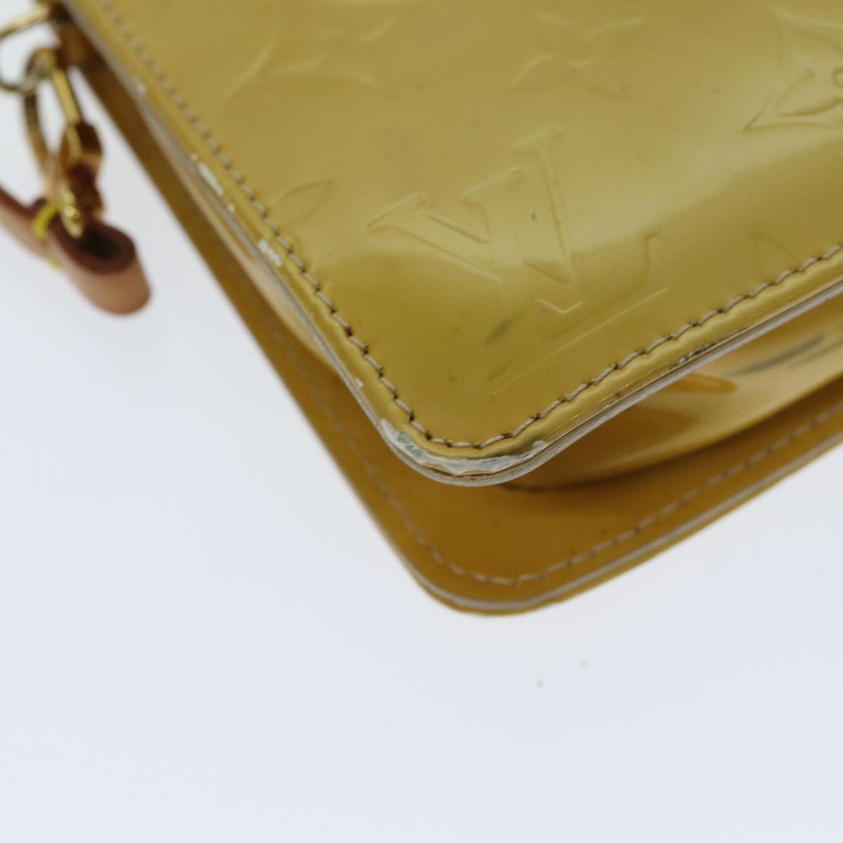Louis Vuitton Lexington Beige Patent Leather Clutch Bag