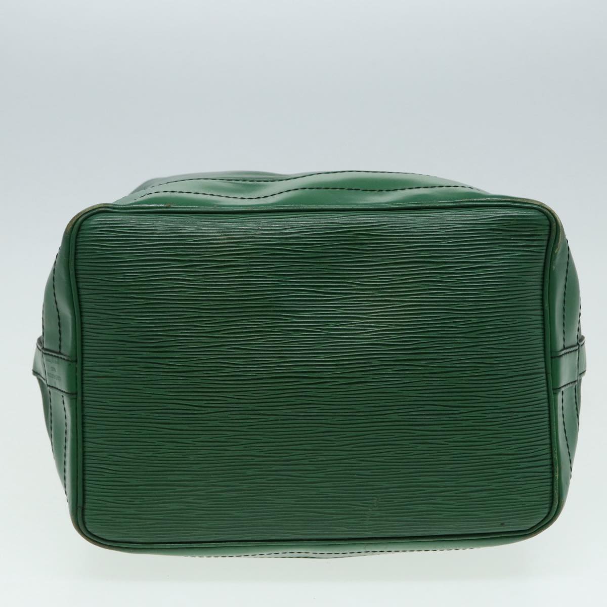 Louis Vuitton Noe Green Leather Shoulder Bag