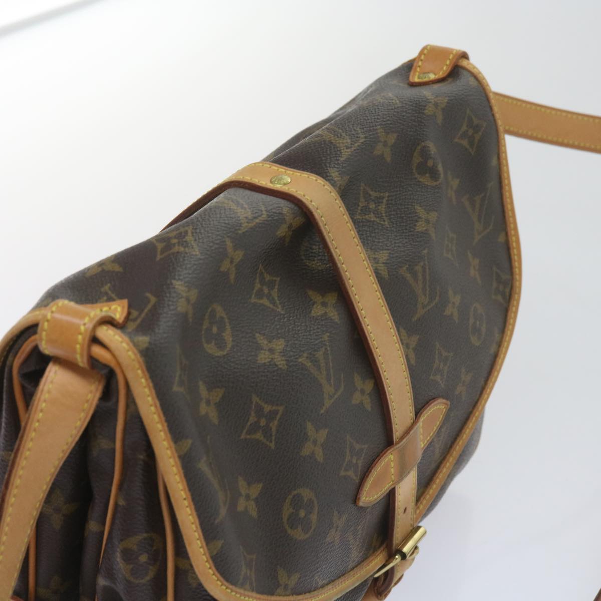 Louis Vuitton Saumur 30 Brown Canvas Shoulder Bag