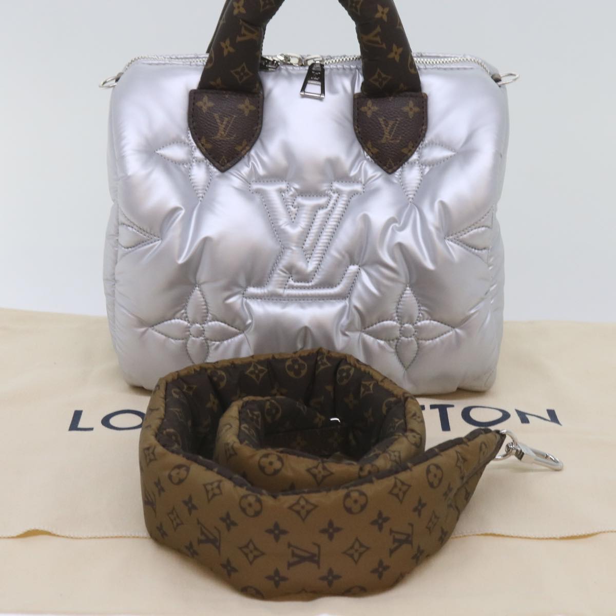 Louis Vuitton Speedy Bandoulière 25 Silver Synthetic Handbag