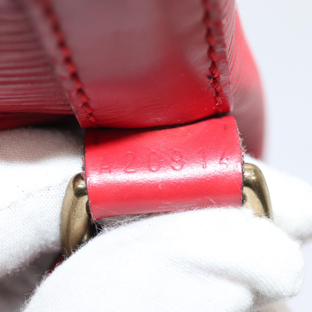 Louis Vuitton Noe Red Leather Shoulder Bag