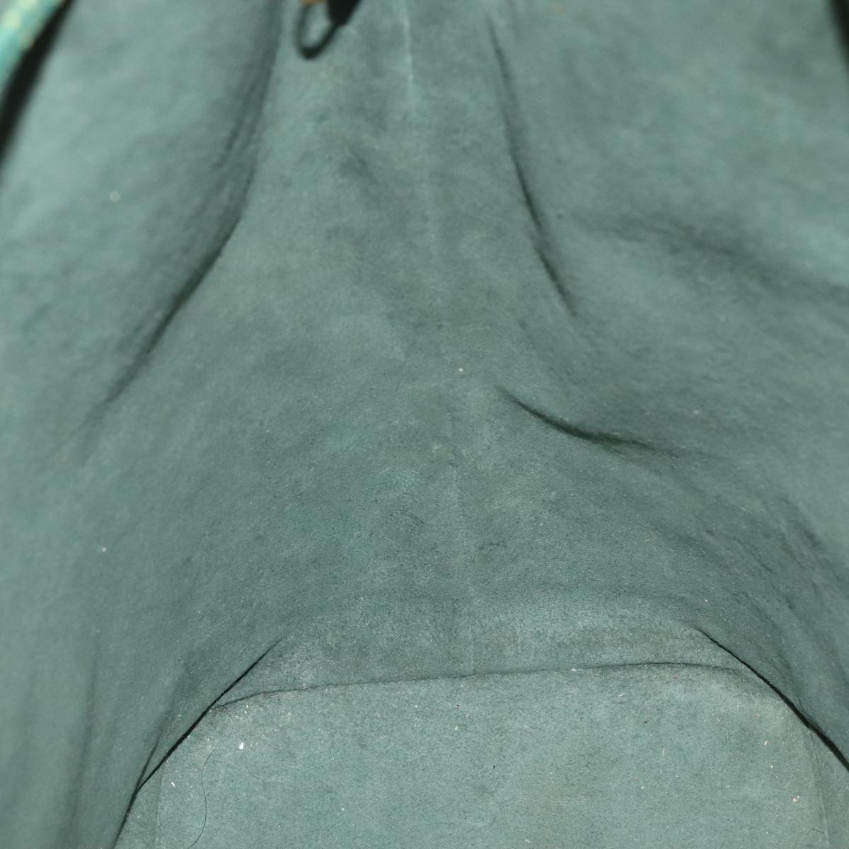 Louis Vuitton Noé Green Leather Shoulder Bag
