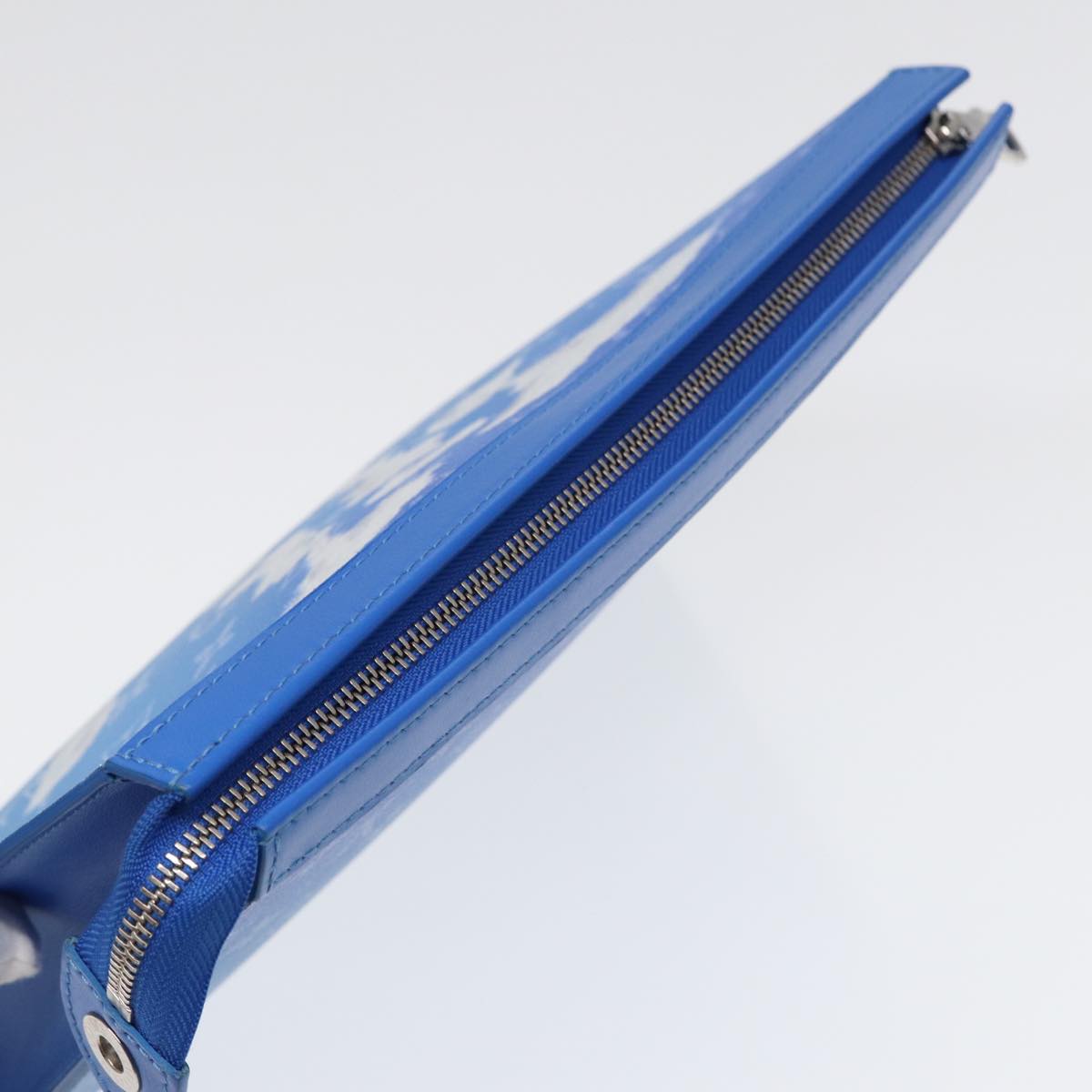 Louis Vuitton Pochette Voyage Blue Cloth Clutch Bag