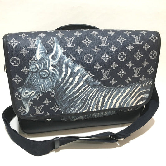 Louis Vuitton Navy Other Shoulder Bag ()