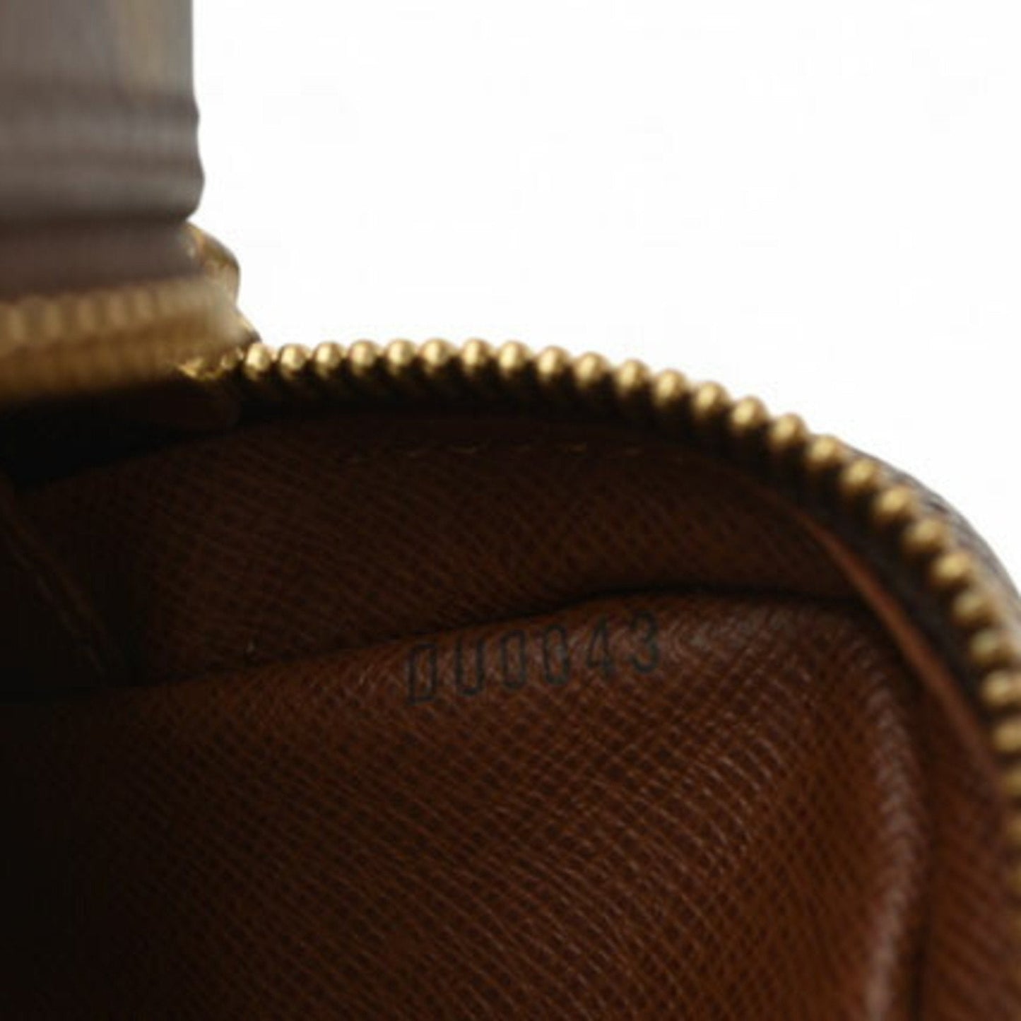 Louis Vuitton Monogram Monogram Pochette Shoulder Bag
