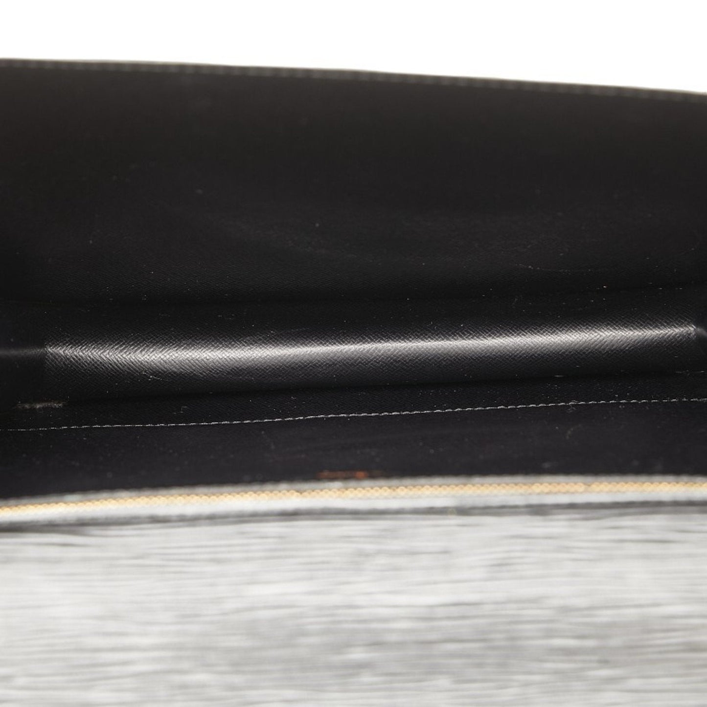 Louis Vuitton Black Noir Epi Leather Handbag Shoulder Bag