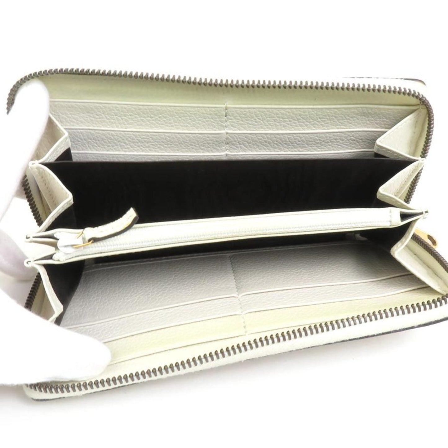 Gucci Off-White Leather Long Wallet (Bi-Fold)