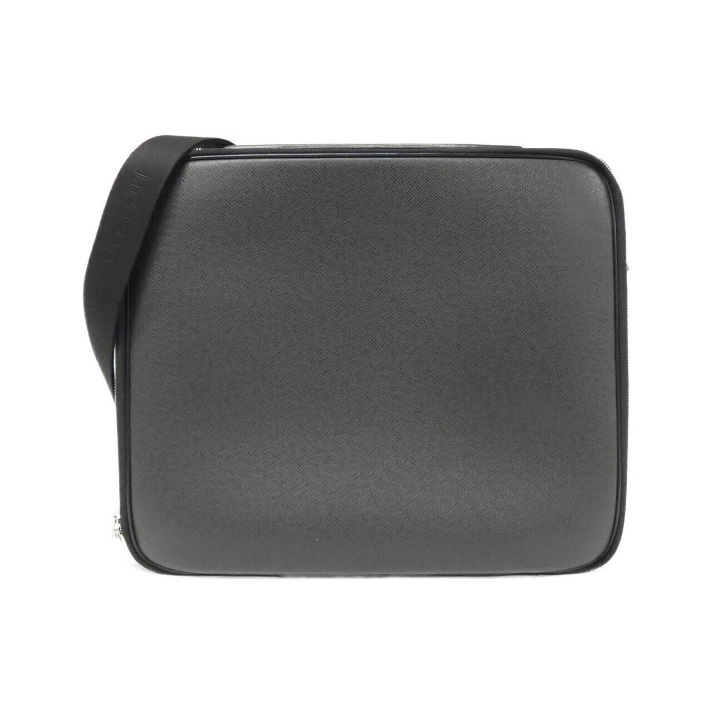 Louis Vuitton Taiga Ardoise Leather Shoulder Bag ()