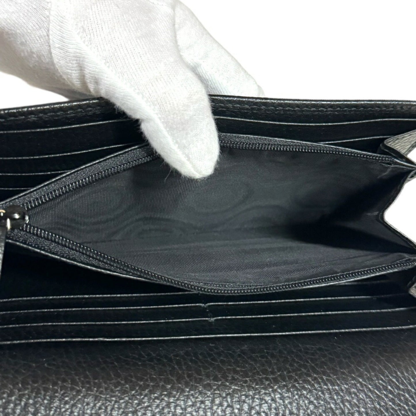 Gucci Black Leather Long Wallet (Bi-Fold)