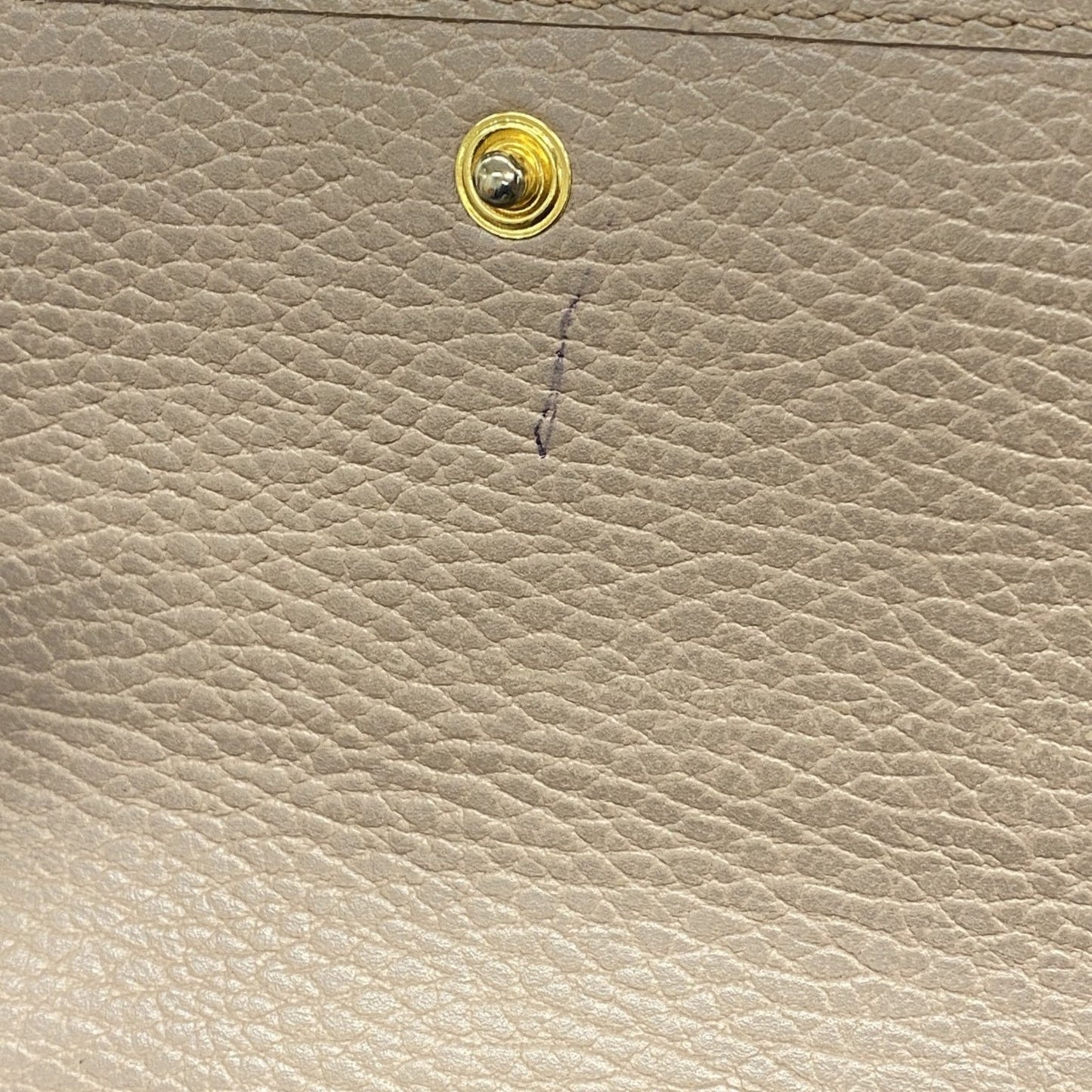 Gucci Beige Leather Long Wallet (Bi-Fold)