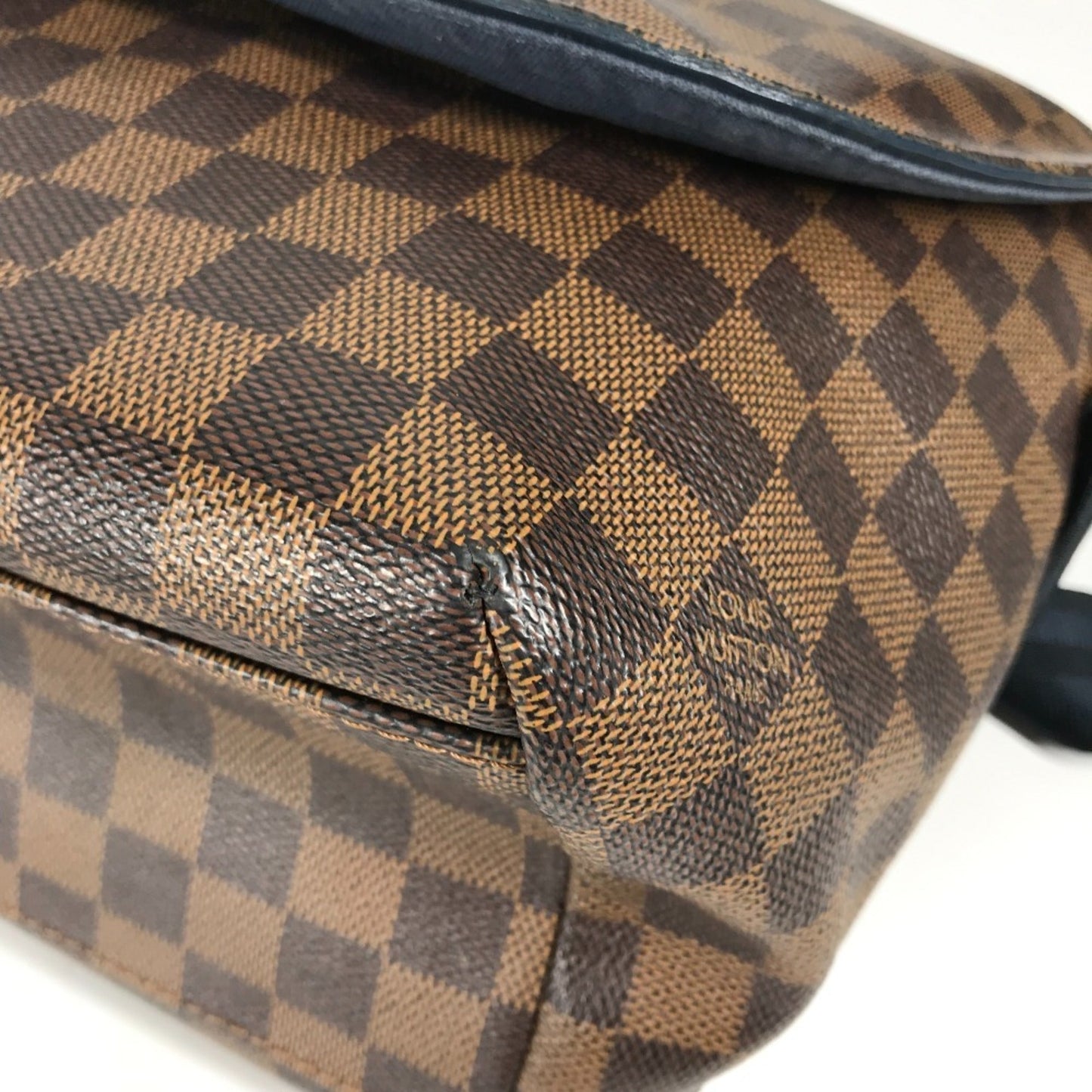 Louis Vuitton Brown Damier Canvas Messenger Bag Shoulder Bag