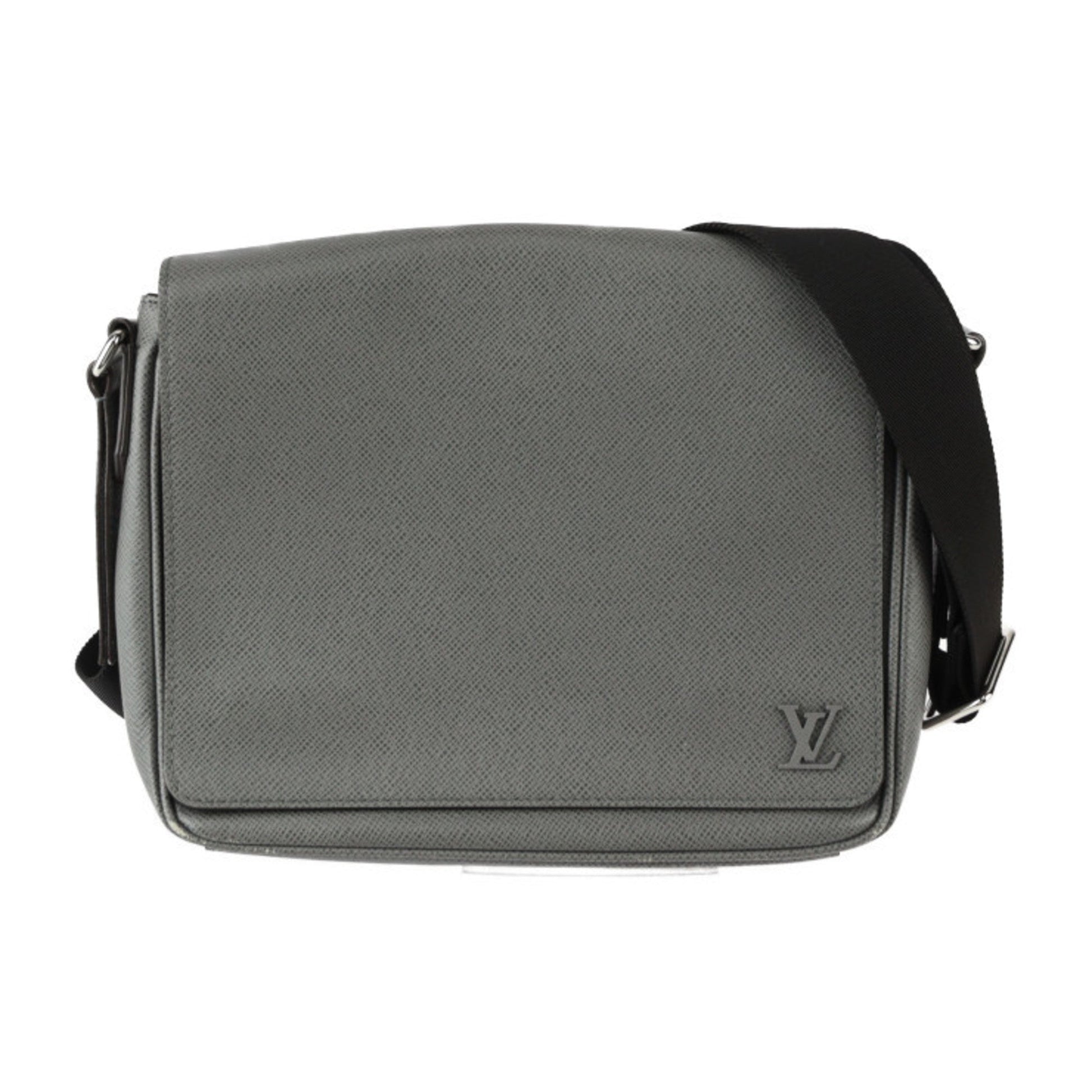 Louis Vuitton Glacier Taiga Leather Messenger Bag Shoulder Bag ()