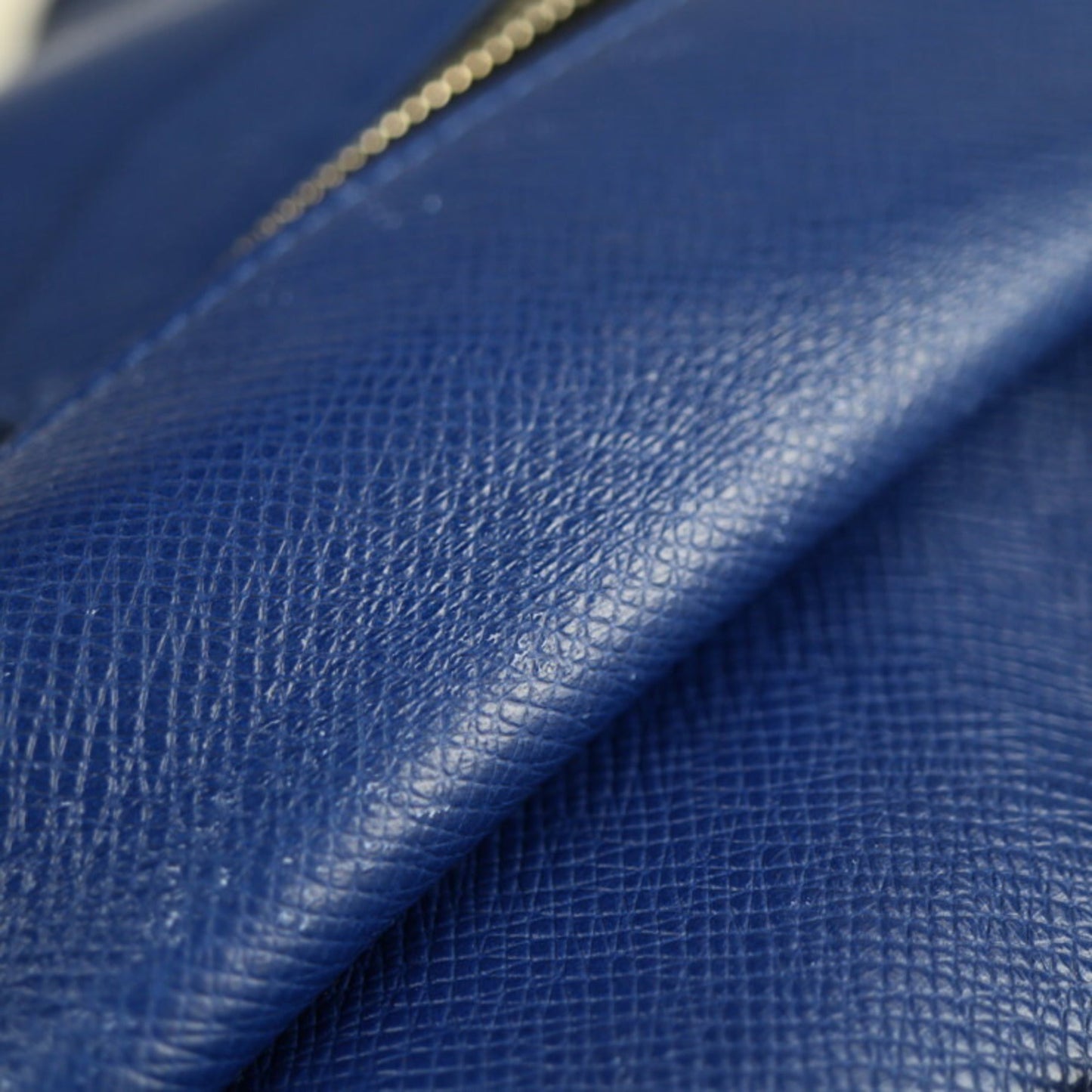 Louis Vuitton Cobalt Taiga Leather Handbag Shopping Bag Shoulder Bag Tote Bag