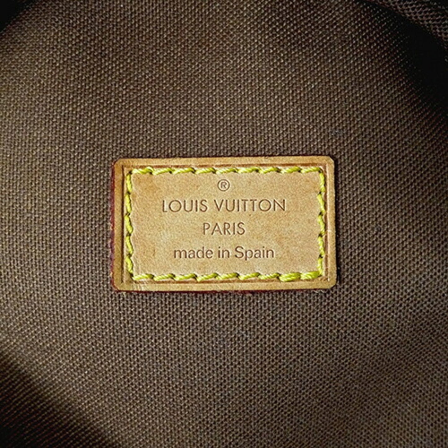 Louis Vuitton Monogram Monogram Canvas Pochette Shoulder Bag Sling Bag