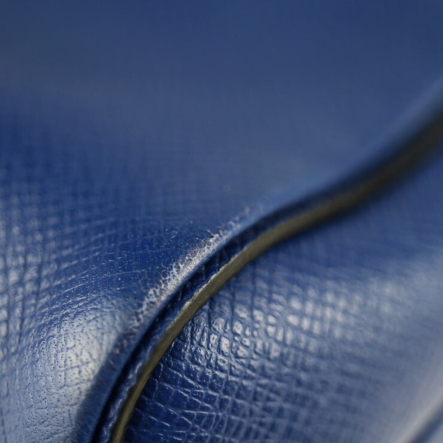 Louis Vuitton Cobalt Taiga Leather Handbag Shopping Bag Shoulder Bag Tote Bag