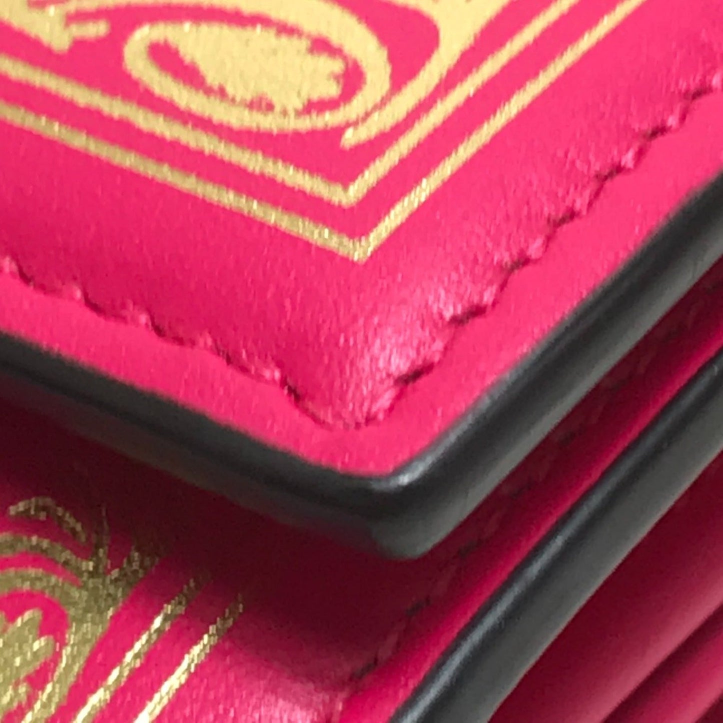 Gucci Pink Leather Long Wallet (Bi-Fold)