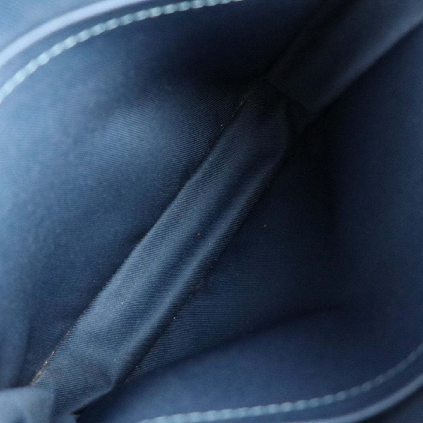 Louis Vuitton Navy Blue Taiga Leather Messenger Bag Pochette Shopping Bag Shoulder Bag Tote Bag