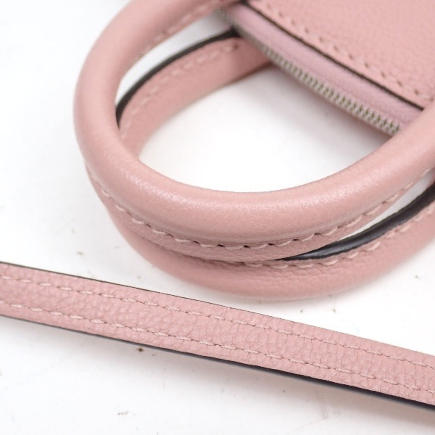 Louis Vuitton Magnolia Leather Shoulder Bag