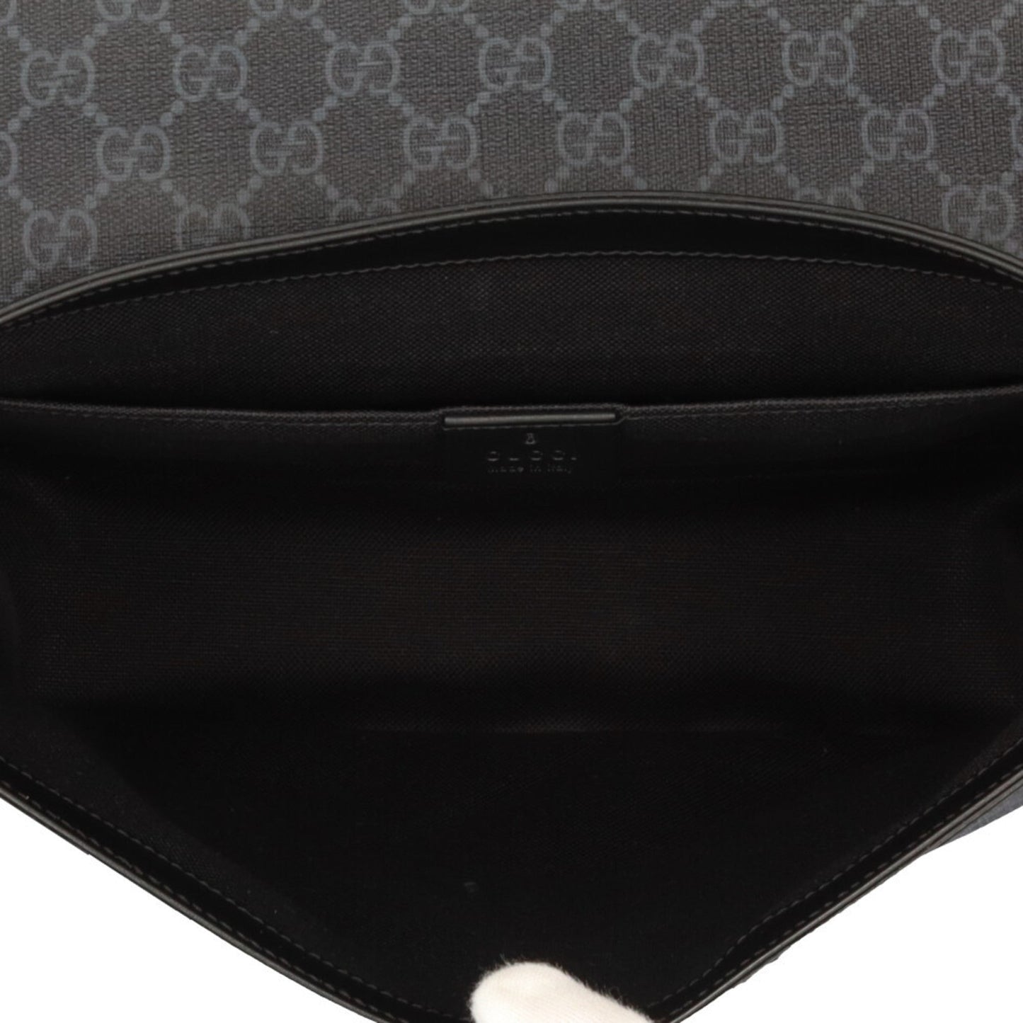 Gucci Black Gg Supreme Canvas Shoulder Bag