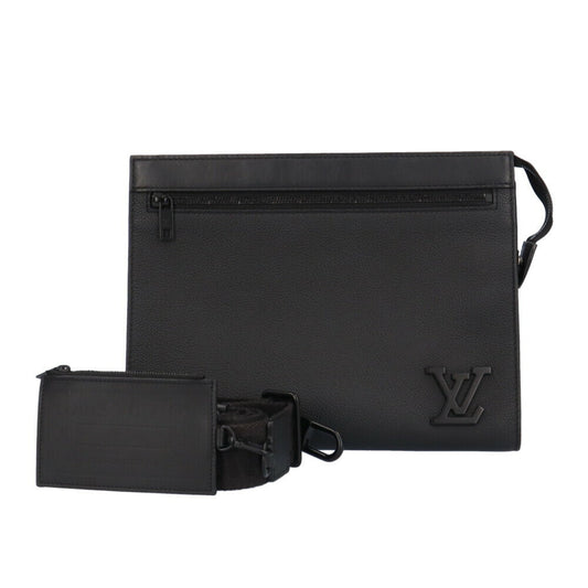 Louis Vuitton Black Leather Shoulder Bag ()