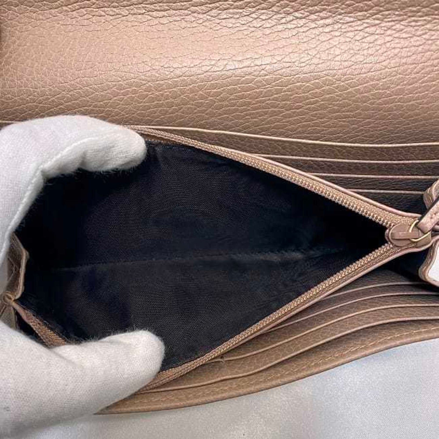 Gucci Pink Beige Leather Long Wallet (Bi-Fold)