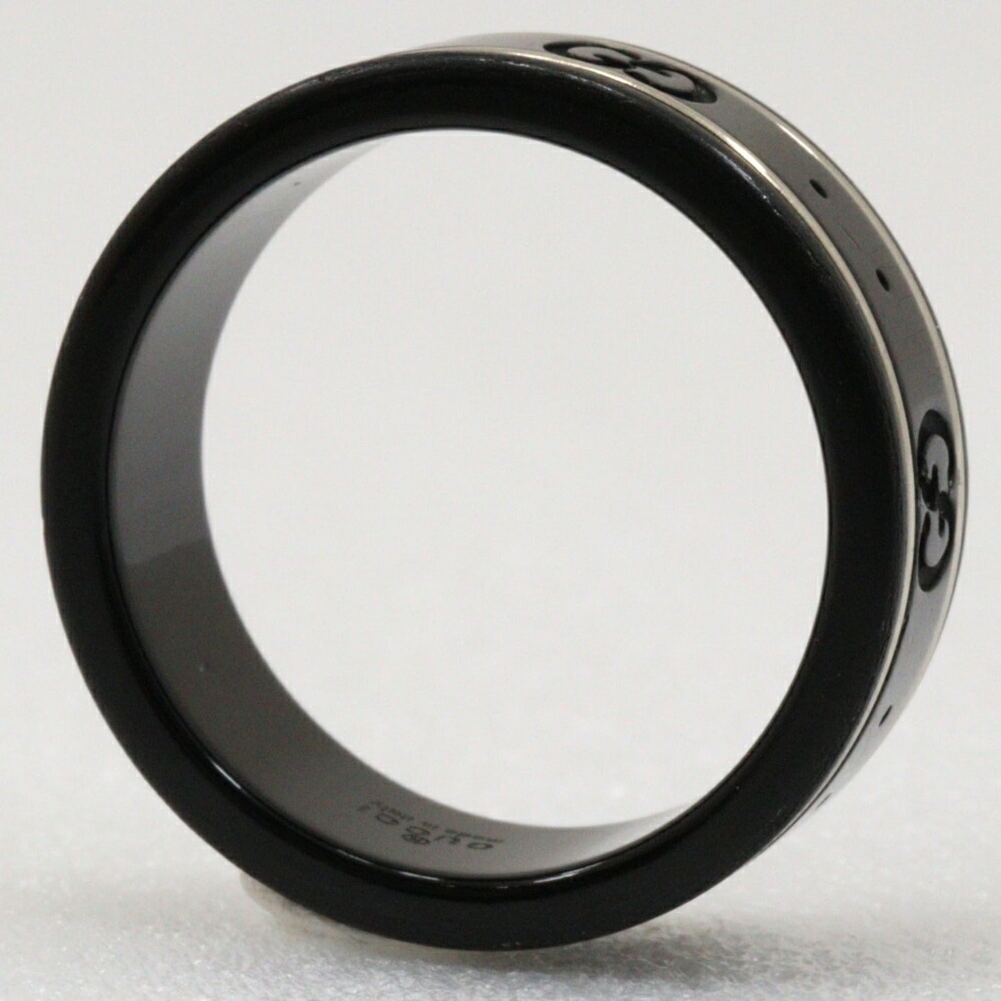 Gucci White Gold (18K) Band Ring