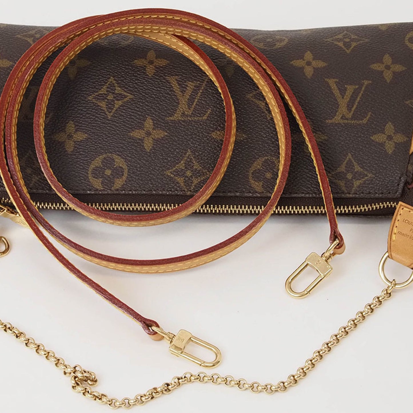 Louis Vuitton Monogram Monogram Monogram Pochette Shoulder Bag