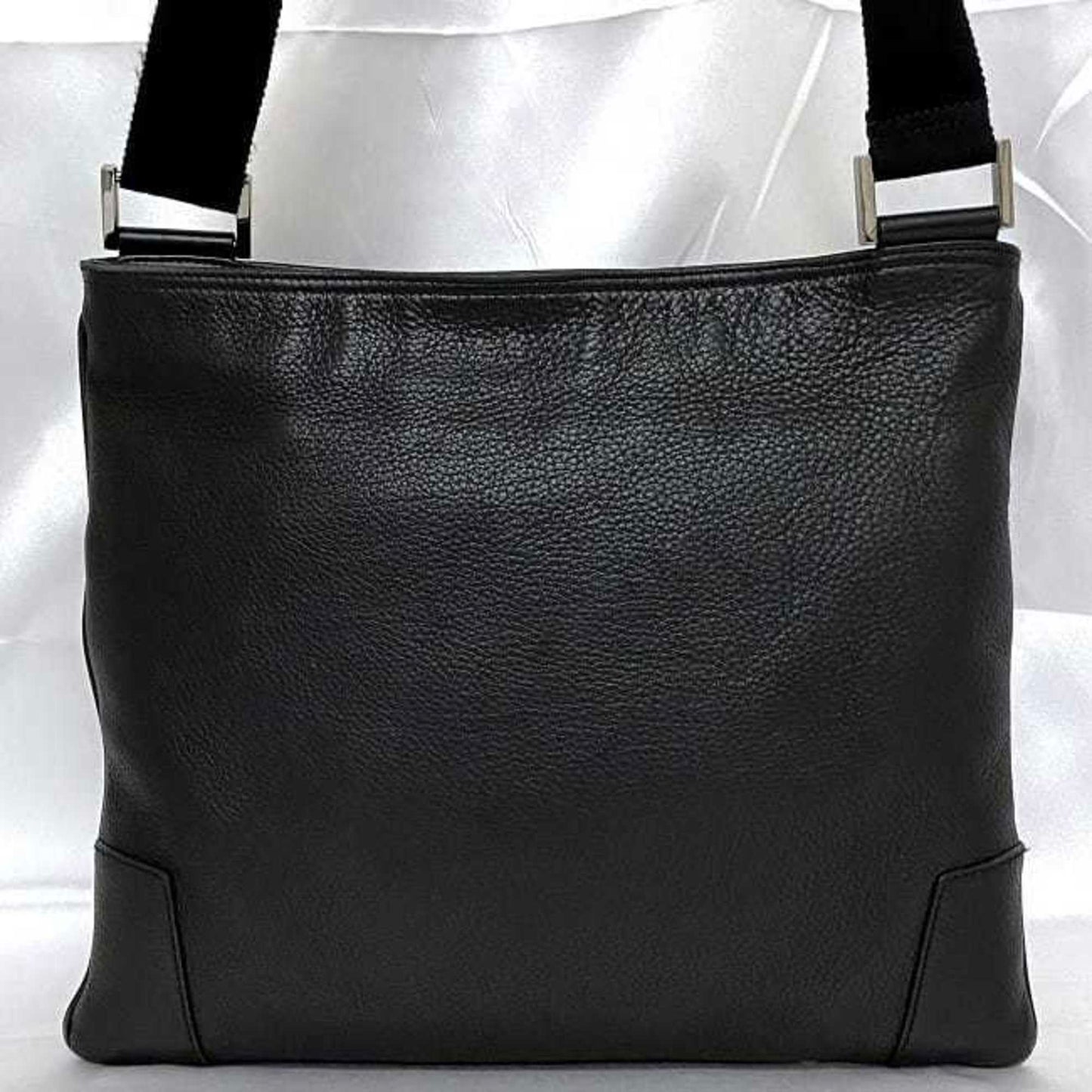 Gucci Black Leather Shoulder Bag