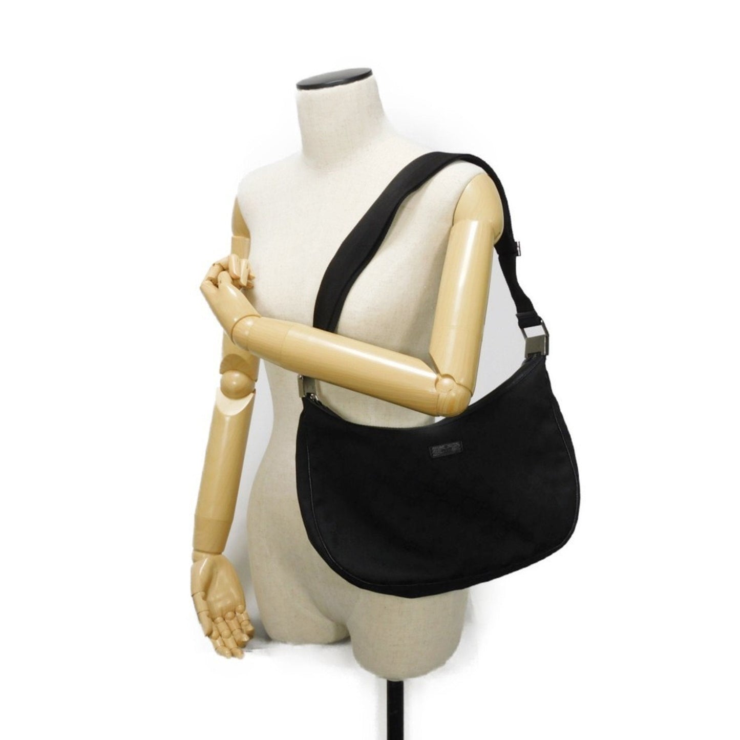 Gucci Gg Canvas Black Gg Canvas Messenger Bag Shoulder Bag