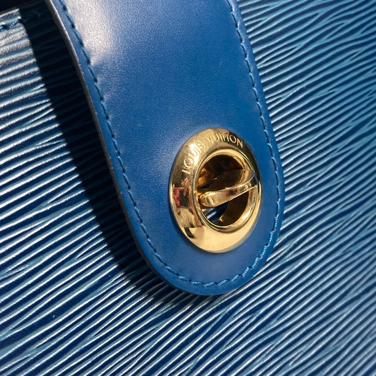 Louis Vuitton Blue Toledo Blue Epi Leather Shoulder Bag