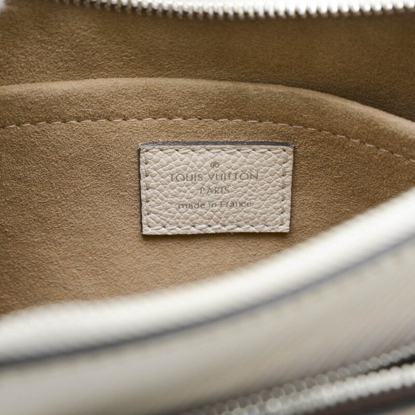 Louis Vuitton Beige Cream Epi Leather Pouch Shoulder Bag